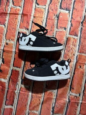DC Black and White Low-Top Skate Sneakers for Kids